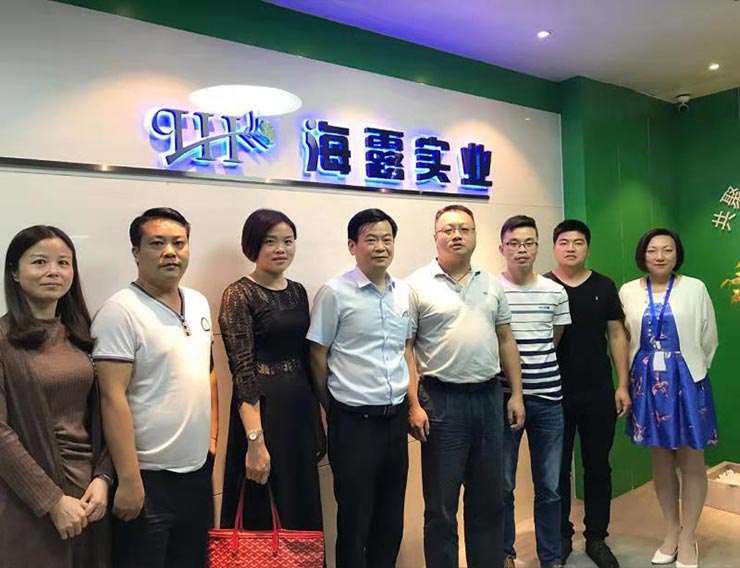 鉴黑担保网(jhdbw)·最具权威唯一维权担保平台